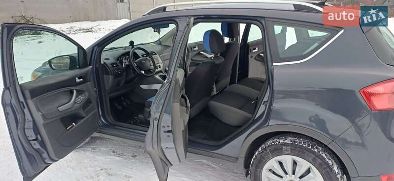 Внедорожник / Кроссовер Ford Kuga 2011 в Киеве фото 9 Внедорожник / Кроссовер Ford Kuga 2011 в Киеве