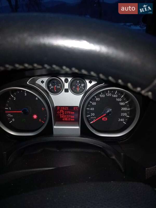 Внедорожник / Кроссовер Ford Kuga 2012 в Хусте