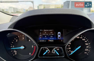 Внедорожник / Кроссовер Ford Kuga 2019 в Львове