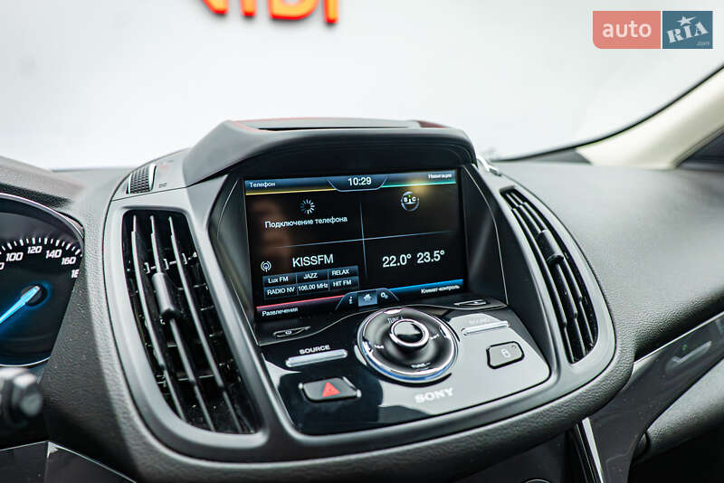 Внедорожник / Кроссовер Ford Kuga 2015 в Киеве