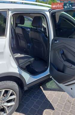 Внедорожник / Кроссовер Ford Kuga 2013 в Харькове