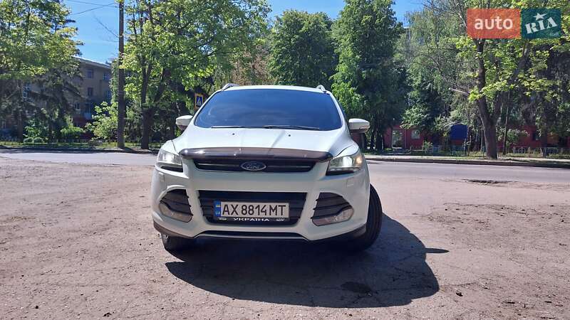 Внедорожник / Кроссовер Ford Kuga 2013 в Харькове