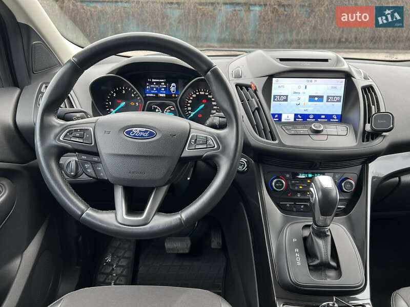 Внедорожник / Кроссовер Ford Kuga 2019 в Днепре