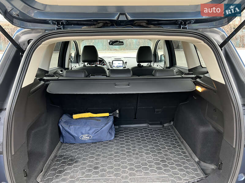 Внедорожник / Кроссовер Ford Kuga 2019 в Днепре