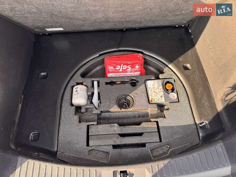 Внедорожник / Кроссовер Ford Kuga 2015 в Калиновке