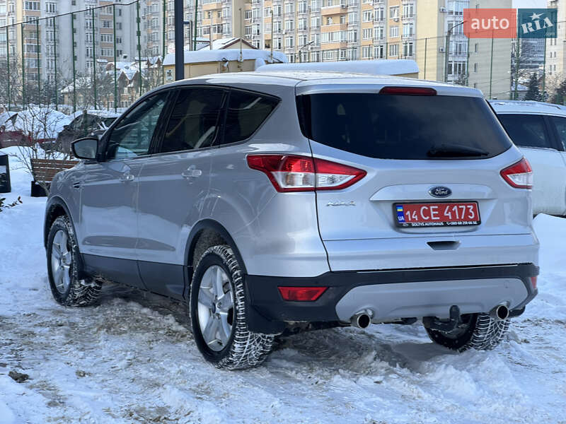 Внедорожник / Кроссовер Ford Kuga 2016 в Львове