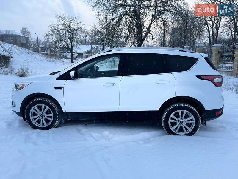 Внедорожник / Кроссовер Ford Kuga 2016 в Тульчине фото 21 Внедорожник / Кроссовер Ford Kuga 2016 в Тульчине