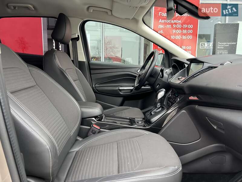 Внедорожник / Кроссовер Ford Kuga 2019 в Виннице