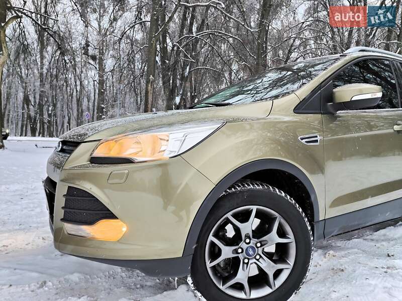 Внедорожник / Кроссовер Ford Kuga 2015 в Киеве