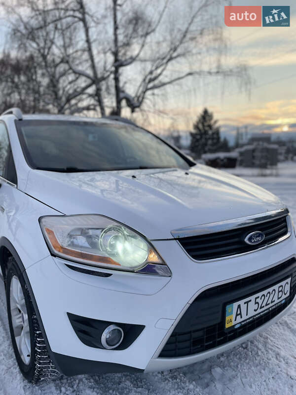 Внедорожник / Кроссовер Ford Kuga 2011 в Бурштыне