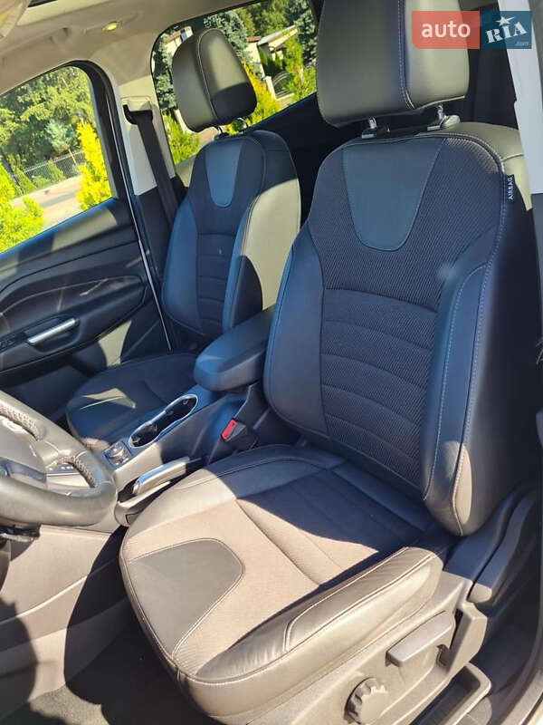 Внедорожник / Кроссовер Ford Kuga 2013 в Сколе