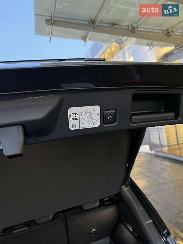 Внедорожник / Кроссовер Ford Kuga 2020 в Киеве