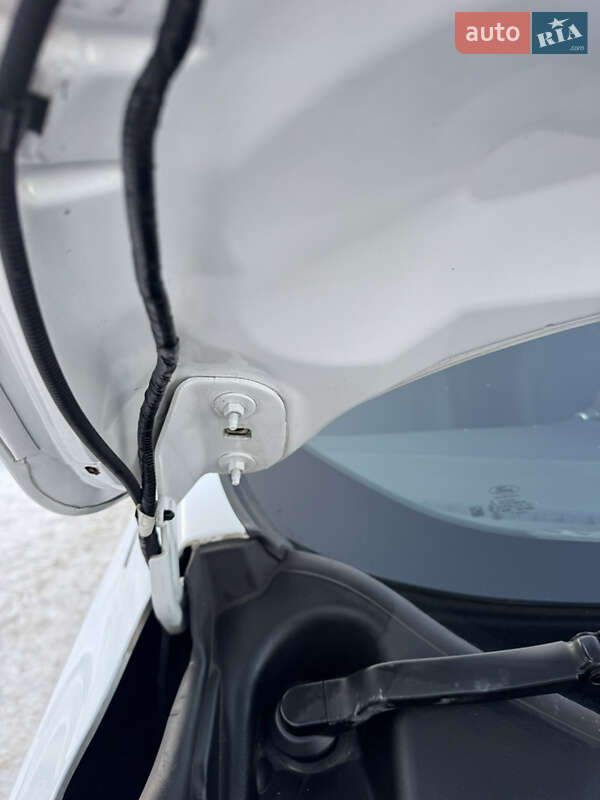 Внедорожник / Кроссовер Ford Kuga 2019 в Ровно