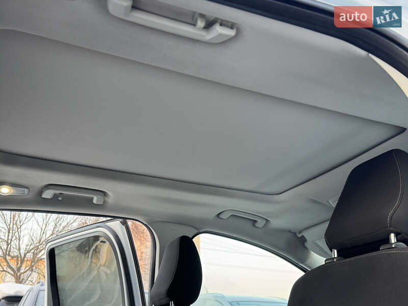 Внедорожник / Кроссовер Ford Kuga 2019 в Ровно