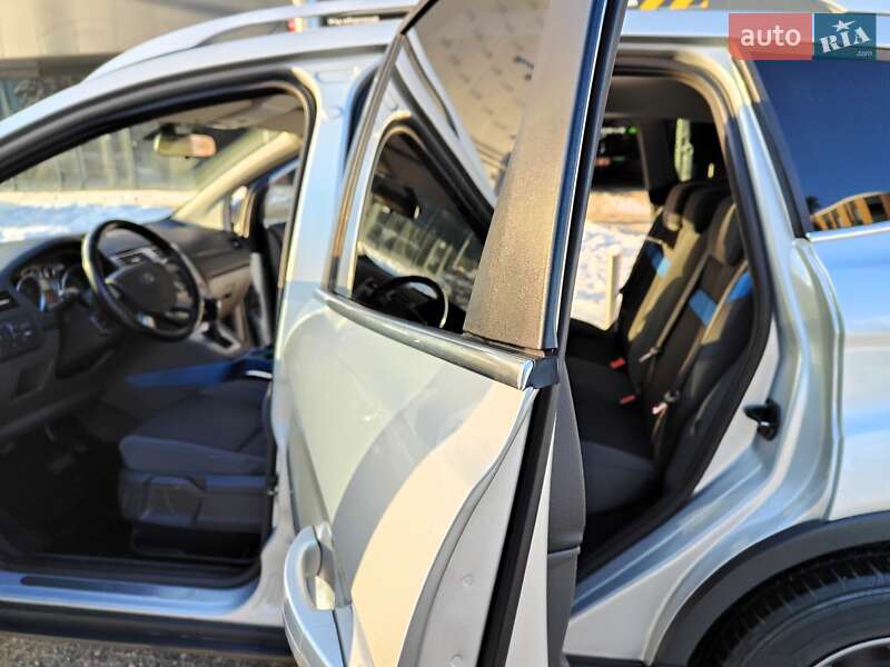 Внедорожник / Кроссовер Ford Kuga 2009 в Киеве