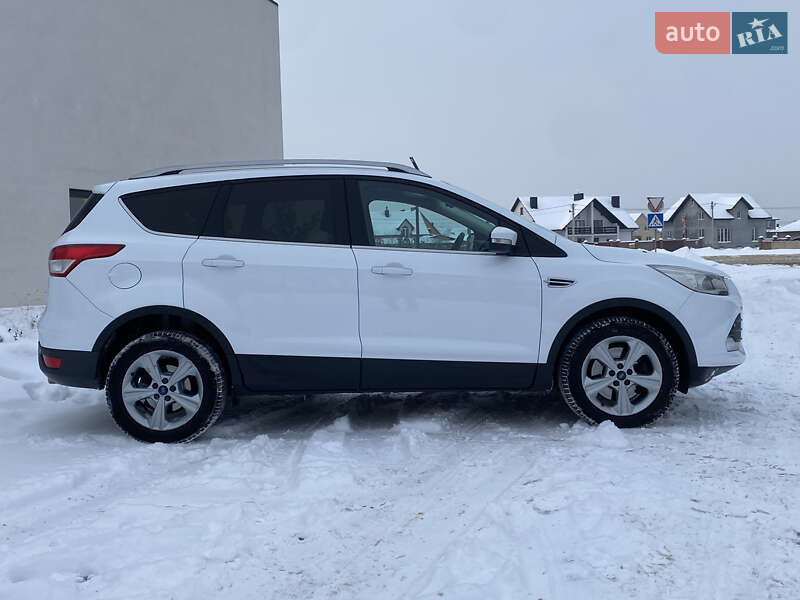 Позашляховик / Кросовер Ford Kuga 2013 в Луцьку