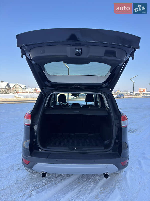 Внедорожник / Кроссовер Ford Kuga 2013 в Луцке