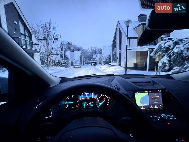 Позашляховик / Кросовер Ford Kuga 2019 в Києві