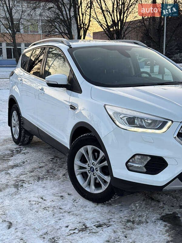 Внедорожник / Кроссовер Ford Kuga 2019 в Черкассах фото 14 Внедорожник / Кроссовер Ford Kuga 2019 в Черкассах