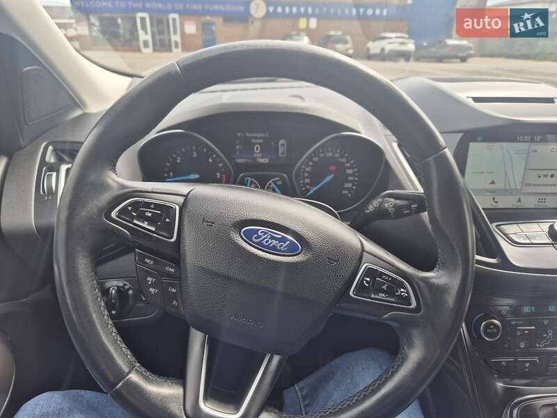 Внедорожник / Кроссовер Ford Kuga 2019 в Львове