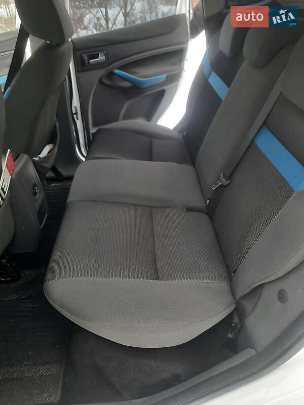 Внедорожник / Кроссовер Ford Kuga 2009 в Борщеве фото 18 Внедорожник / Кроссовер Ford Kuga 2009 в Борщеве