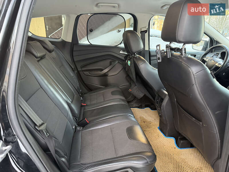 Позашляховик / Кросовер Ford Kuga 2014 в Києві