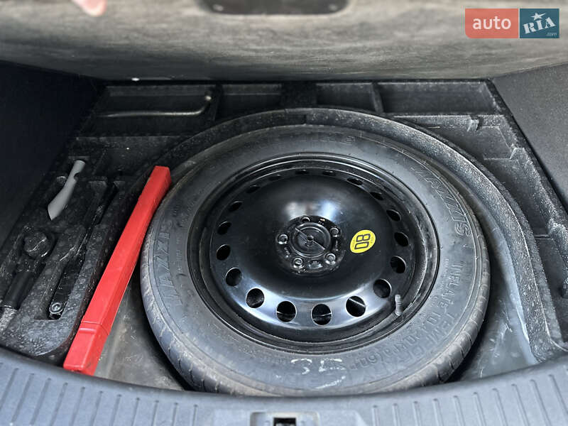 Внедорожник / Кроссовер Ford Kuga 2015 в Львове фото 93 Внедорожник / Кроссовер Ford Kuga 2015 в Львове