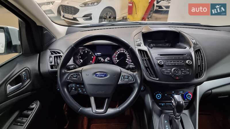 Позашляховик / Кросовер Ford Kuga 2019 в Києві