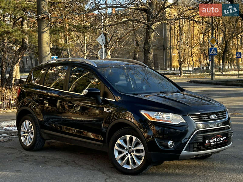 Внедорожник / Кроссовер Ford Kuga 2011 в Николаеве