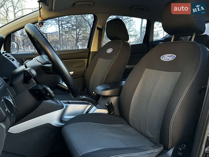 Внедорожник / Кроссовер Ford Kuga 2011 в Николаеве