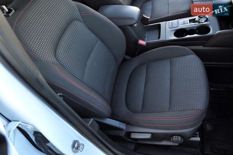 Позашляховик / Кросовер Ford Kuga 2021 в Львові