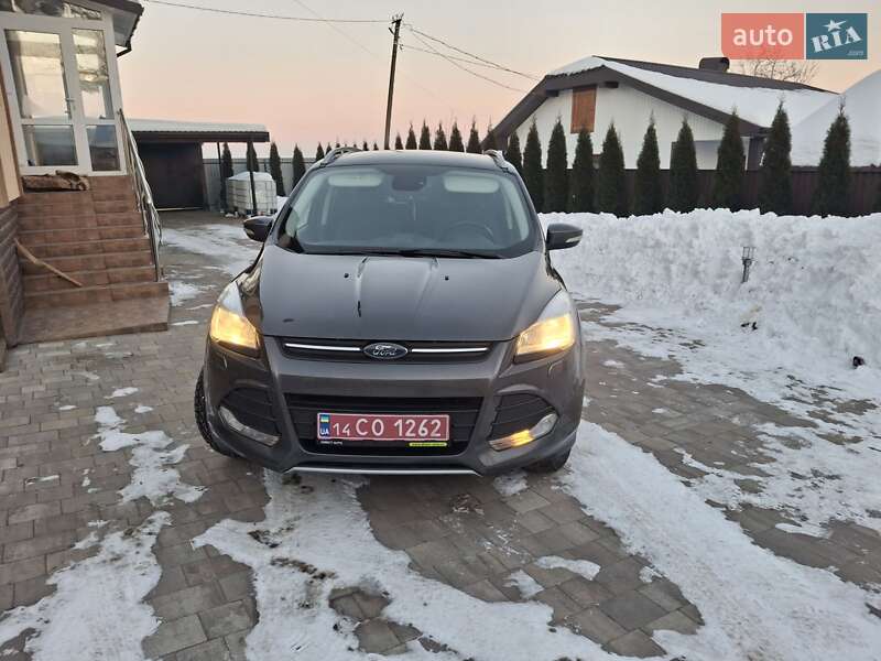 Внедорожник / Кроссовер Ford Kuga 2016 в Ивано-Франковске