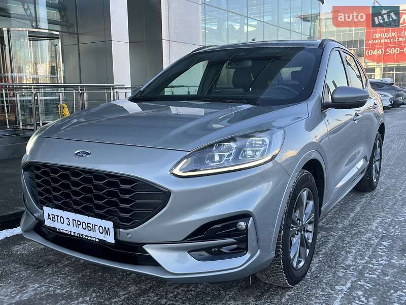 Позашляховик / Кросовер Ford Kuga 2023 в Києві