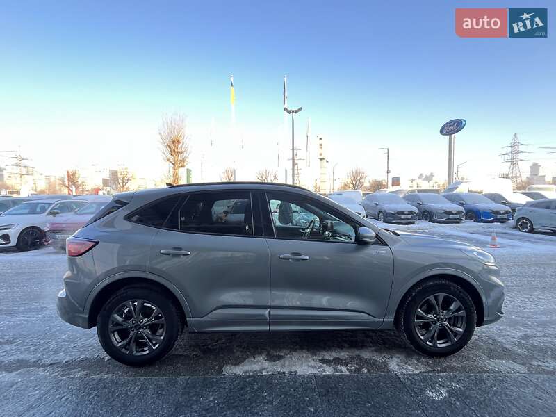 Позашляховик / Кросовер Ford Kuga 2023 в Києві