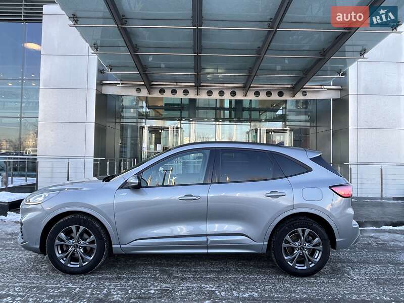 Позашляховик / Кросовер Ford Kuga 2023 в Києві