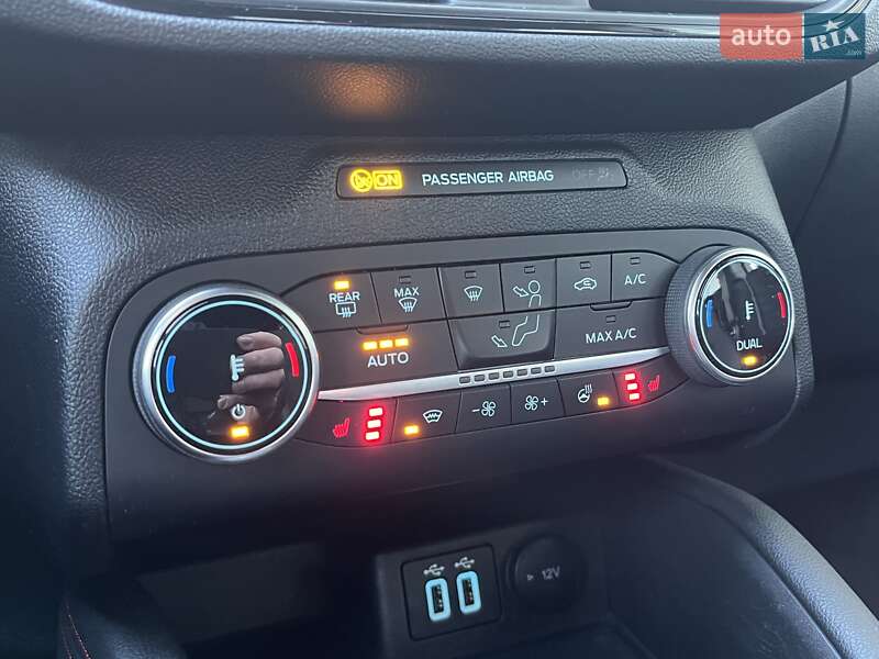 Позашляховик / Кросовер Ford Kuga 2023 в Києві