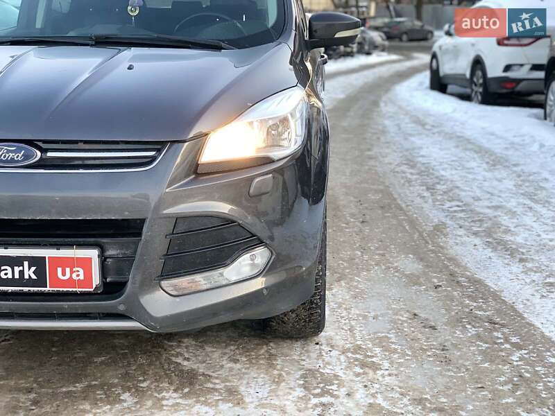 Позашляховик / Кросовер Ford Kuga 2015 в Вінниці