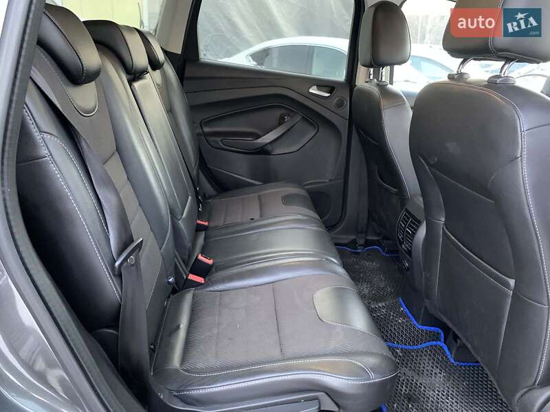 Позашляховик / Кросовер Ford Kuga 2015 в Вінниці