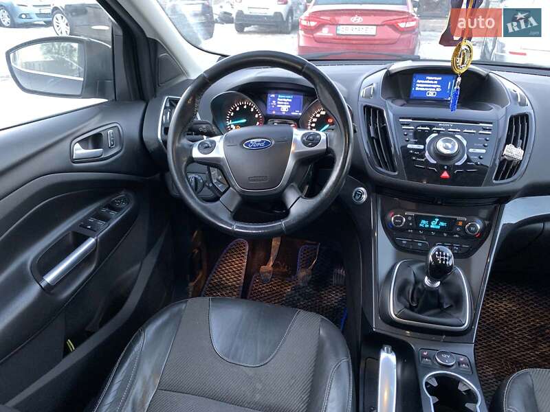 Позашляховик / Кросовер Ford Kuga 2015 в Вінниці