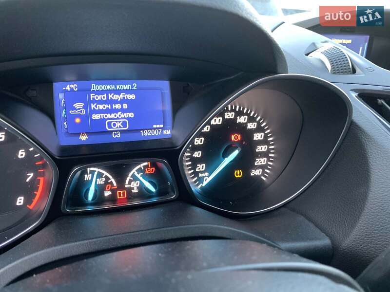 Позашляховик / Кросовер Ford Kuga 2015 в Вінниці