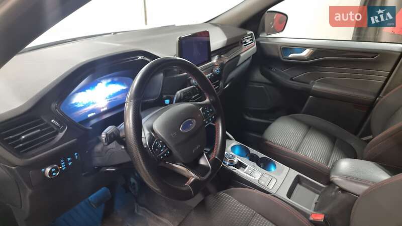 Позашляховик / Кросовер Ford Kuga 2021 в Києві