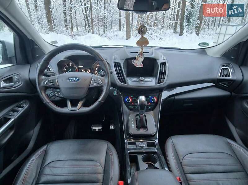 Внедорожник / Кроссовер Ford Kuga 2019 в Житомире