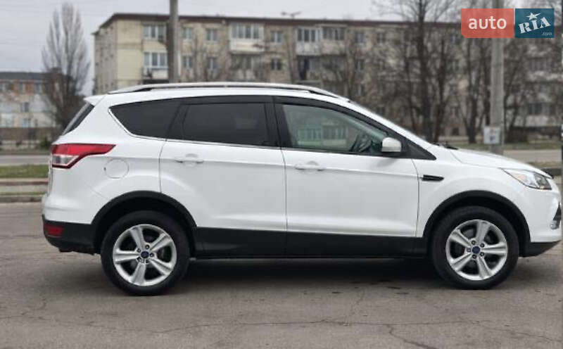 Позашляховик / Кросовер Ford Kuga 2016 в Миколаєві