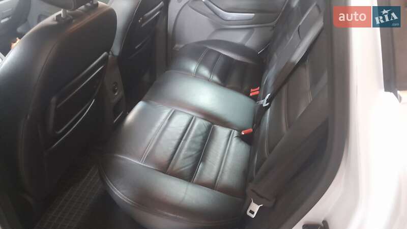 Позашляховик / Кросовер Ford Kuga 2011 в Миргороді