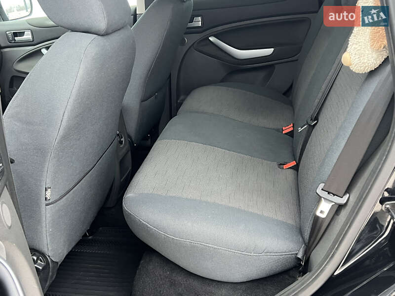 Позашляховик / Кросовер Ford Kuga 2011 в Житомирі