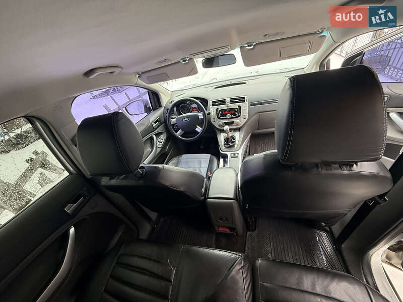 Позашляховик / Кросовер Ford Kuga 2012 в Івано-Франківську