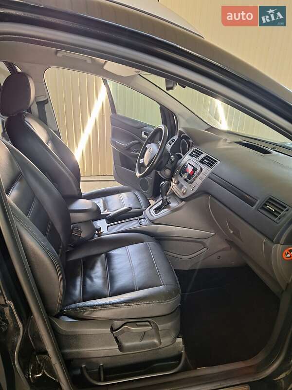 Внедорожник / Кроссовер Ford Kuga 2012 в Гайсине