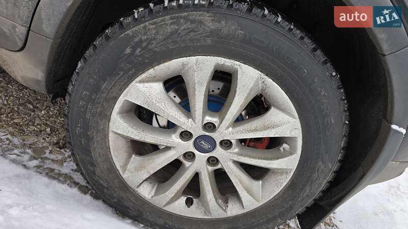 Внедорожник / Кроссовер Ford Kuga 2011 в Ивано-Франковске