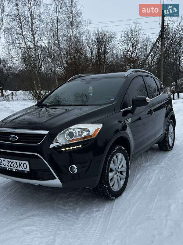 Внедорожник / Кроссовер Ford Kuga 2011 в Стрые