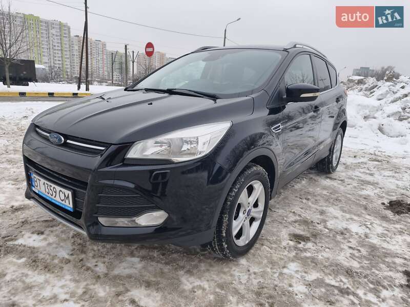 Внедорожник / Кроссовер Ford Kuga 2016 в Киеве